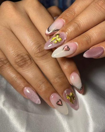 NAIL ART